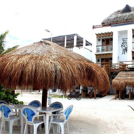 Hotel El Caballo Blanco 마아우알 외부 사진