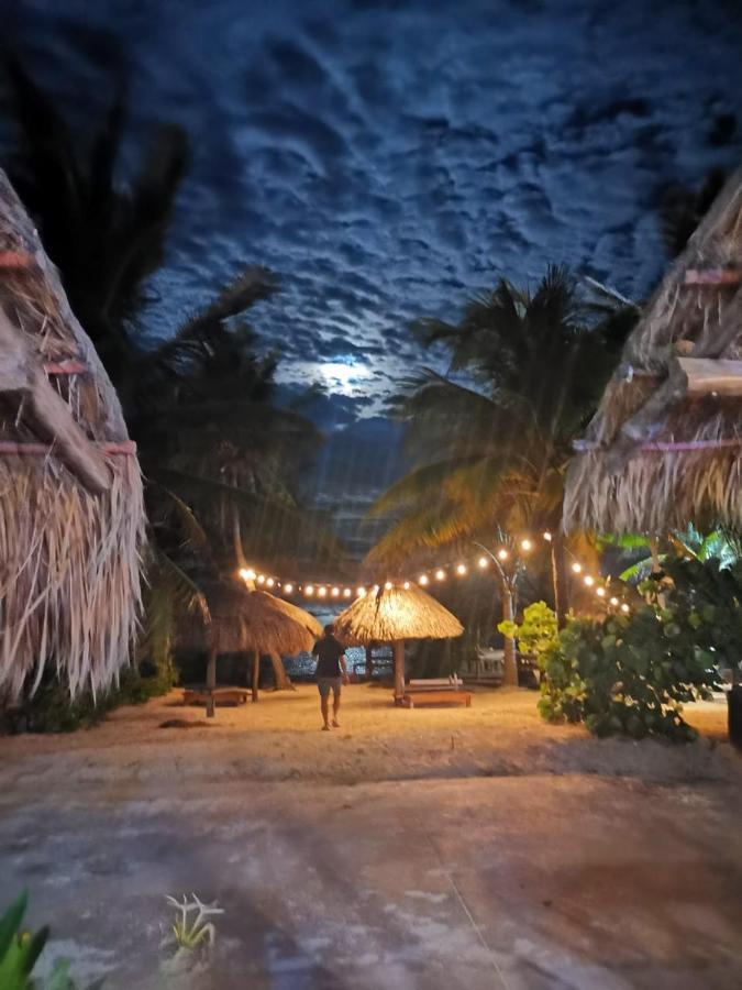 Hotel El Caballo Blanco 마아우알 외부 사진
