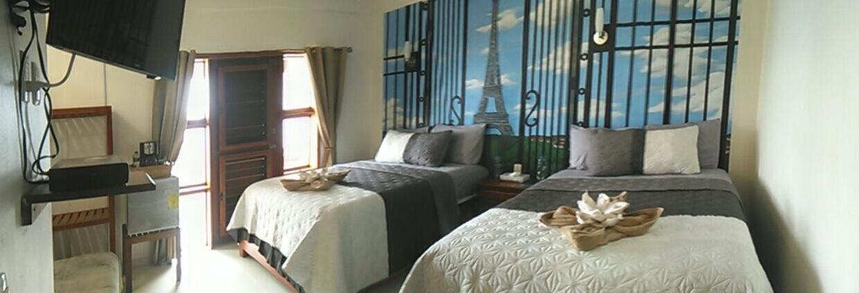 Hotel El Caballo Blanco 마아우알 외부 사진
